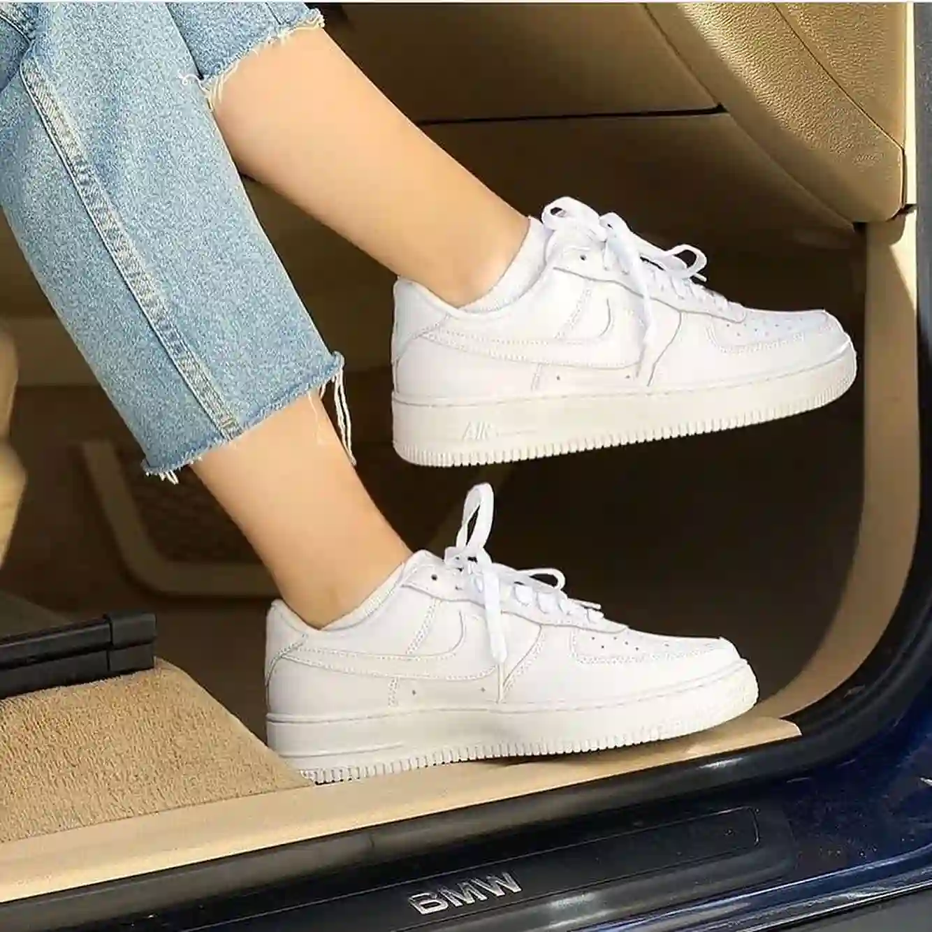 https://shp.aradbranding.com/قیمت خرید کفش چرم سفید زنانه با فروش عمده
